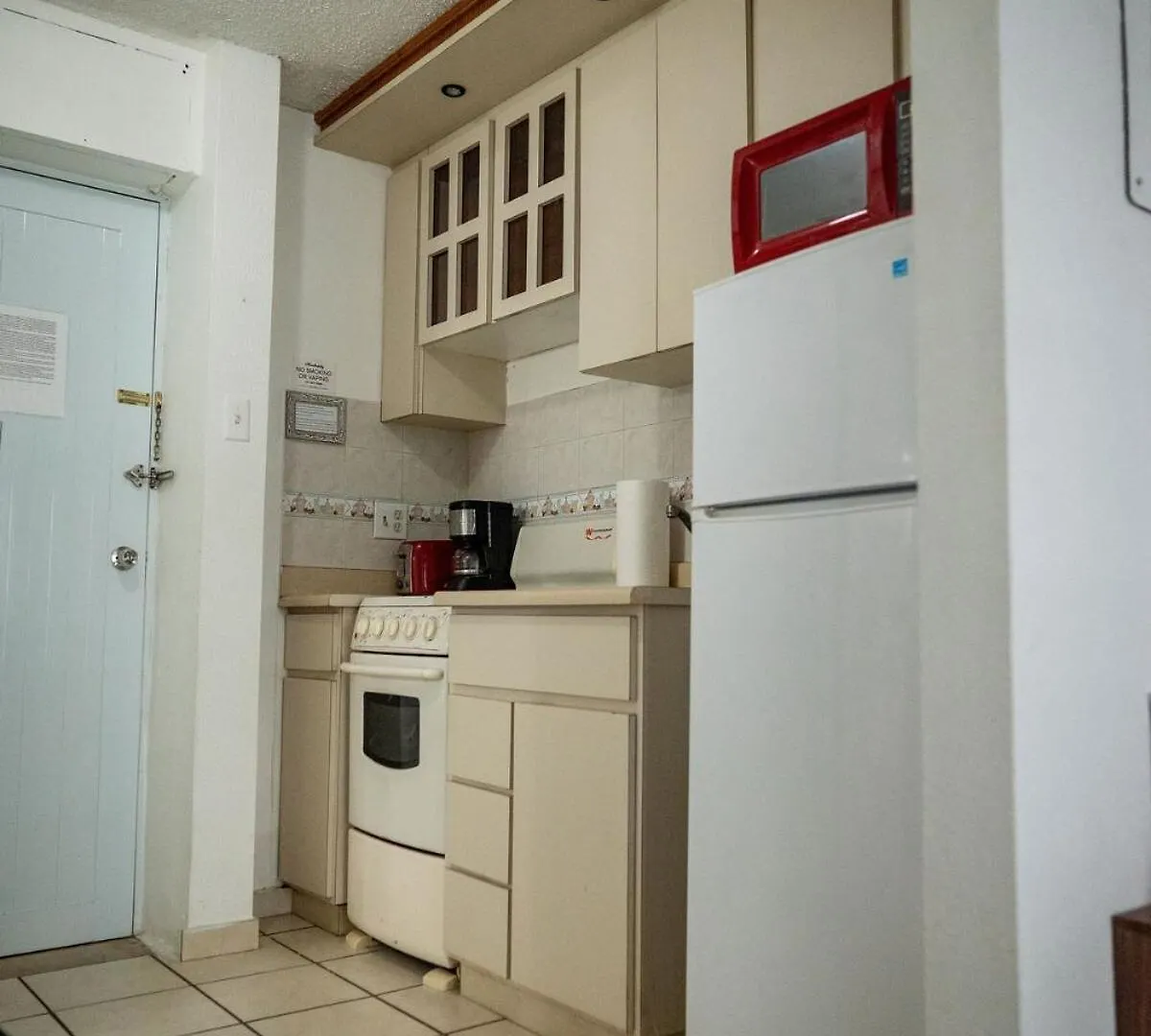 Isla Verde Beachfront With Pool- Near Foxwoods San Juan 0*,  Portoriko